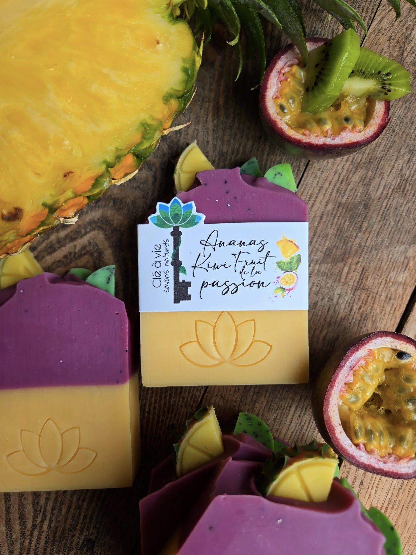 Savon naturel Ananas, Kiwi et Fruit de la Passion - Clé à vie